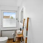 Chalet-uni- Boxspringbett Kueche-ruhig-parkplatz Appartement