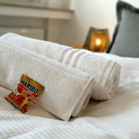 Chalet-uni- Boxspringbett Kueche-ruhig-parkplatz * 보훔