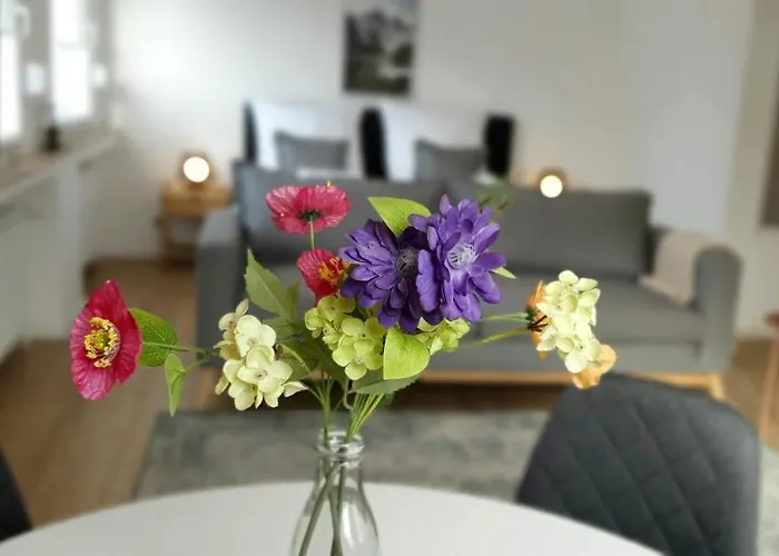 Chalet-uni- Boxspringbett Kueche-ruhig-parkplatz